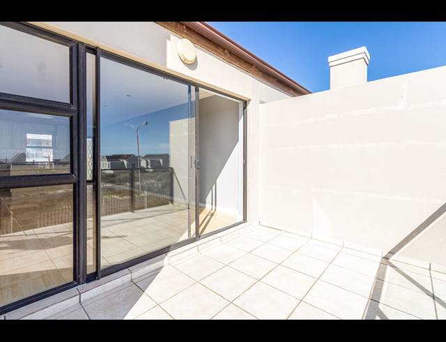2 BEDROOM APARTMENT RENTED IN BIG BAY